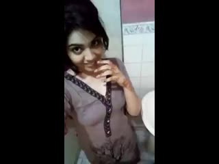 pakistan girl show boobs and pussy